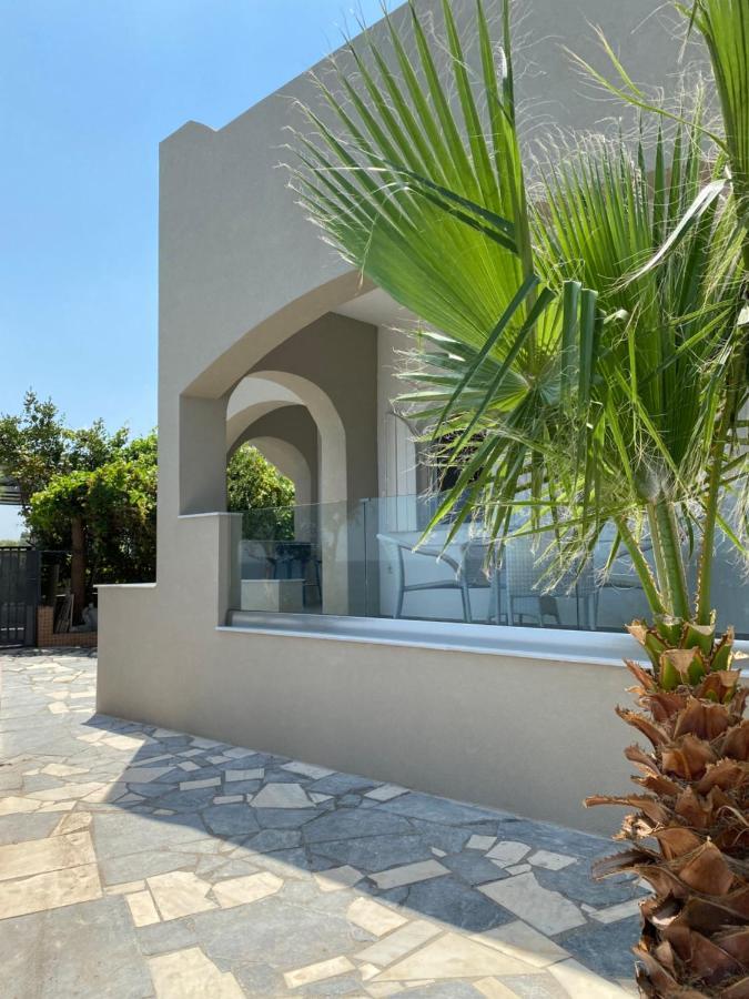 Beautiful House In Front Of The Sea Apartment Gazi Luaran gambar