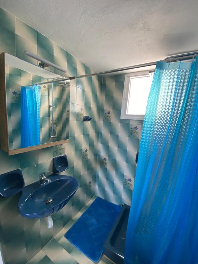 Beautiful House In Front Of The Sea Apartment Gazi Luaran gambar